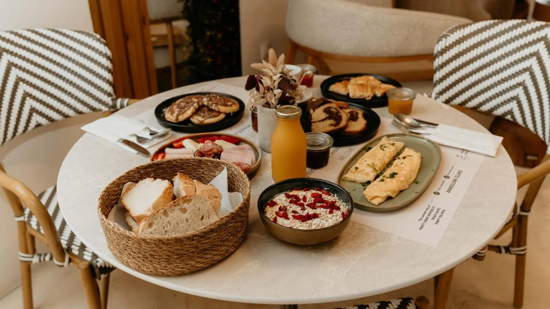 **  Trinity The Hotel Αμμουλιανή Ελλάδα